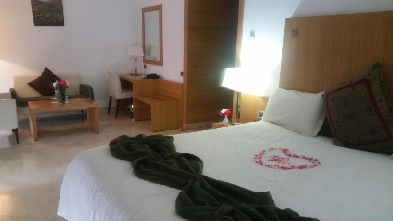 Suites Hotel Mohammed V By Accor Al Hoceima Bagian luar foto
