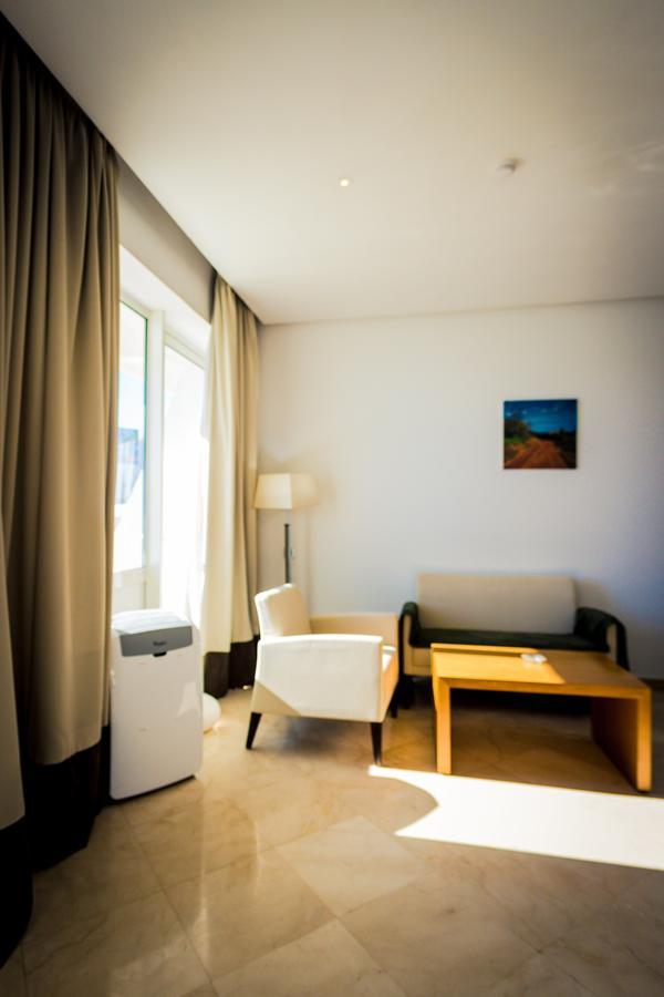 Suites Hotel Mohammed V By Accor Al Hoceima Bagian luar foto