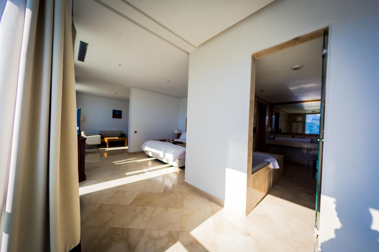 Suites Hotel Mohammed V By Accor Al Hoceima Bagian luar foto