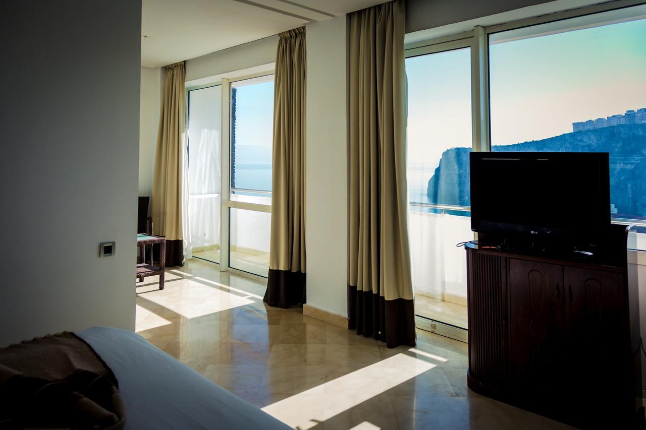 Suites Hotel Mohammed V By Accor Al Hoceima Bagian luar foto