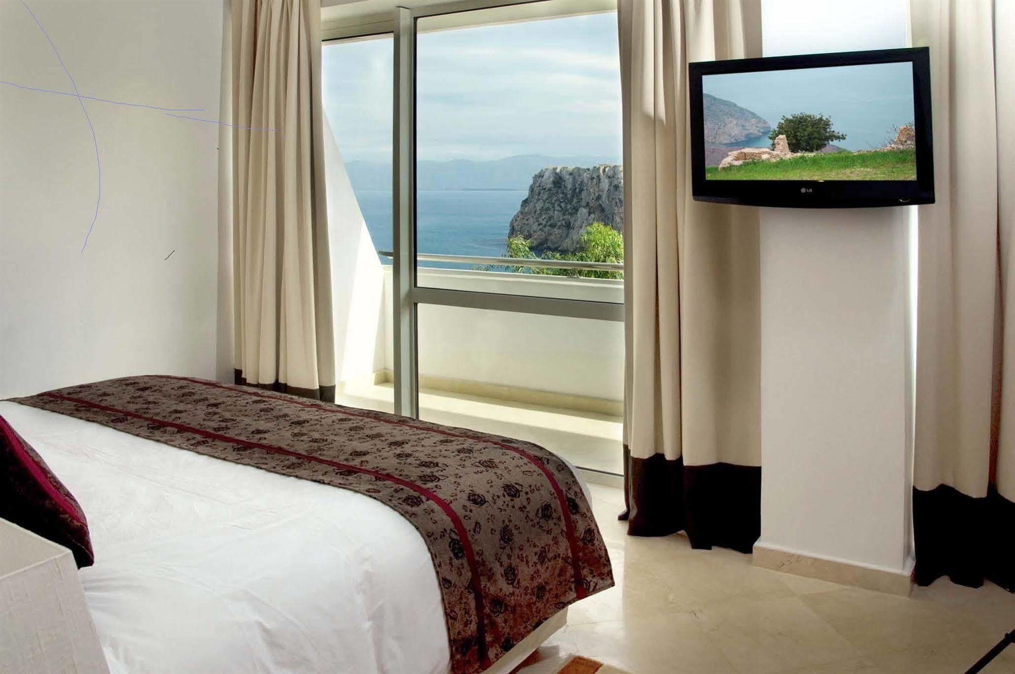 Suites Hotel Mohammed V By Accor Al Hoceima Bagian luar foto